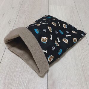 ハリネズミのためのパグなお布団