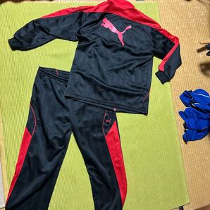 160男 PUMA ジャージ上下セット 黒×赤 スポーツウェア
