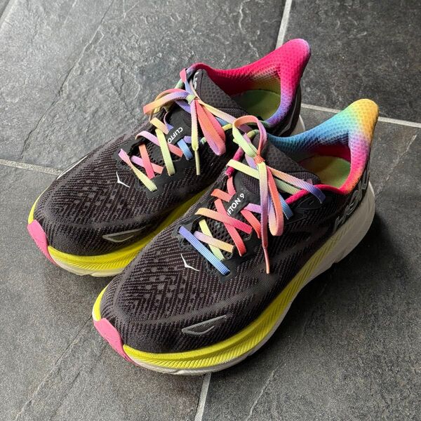HOKA ONE ONE Clifton 9 ブラック レインボー 26.5cm