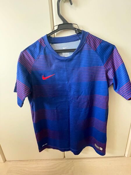 半袖シャツ トレーニング NIKE スポーツ
