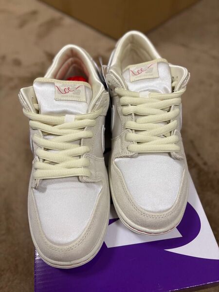 Nike SB Dunk Low PRM City of Love FZ5654-100