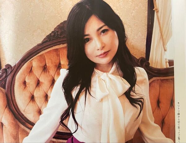 一色桃子 限定フォトブック