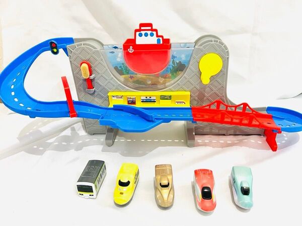 おふろでミニカー タカラトミー トミカ 新幹線 電車