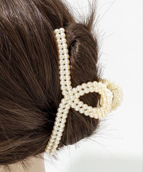 ヘアクリップ 人工パール ヘアツメ ヘアアクセサリー 白 ホワイト 上品 エレガント ガーリー 可愛い おしゃれ