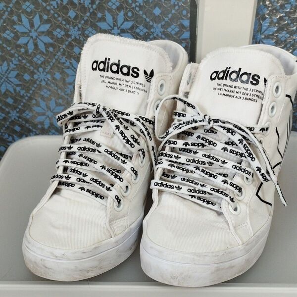 adidasヒールアップスニーカー お値下げしました!(最終価格です。)
