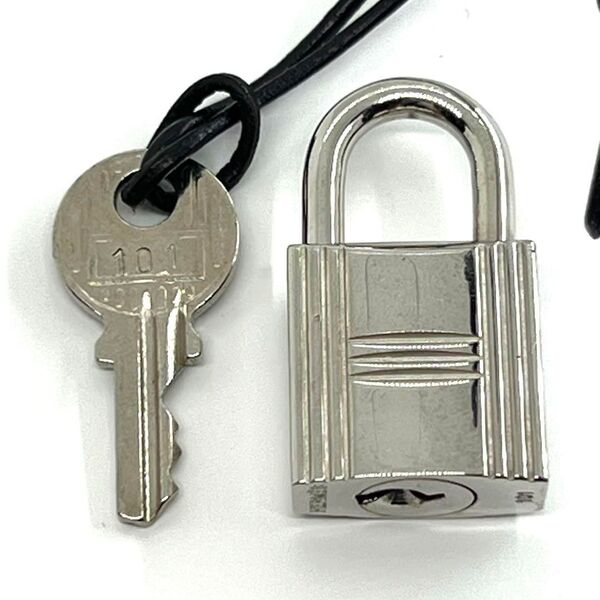 HERMES カデナ シルバー 101番 チャーム キーホルダー 0473a10