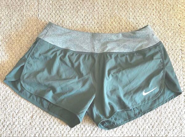 Nike DRI-FIT ショートパンツ Lサイズ ダークグリーン カーキ