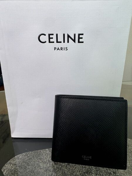 値段交渉歓迎!CELINE コインコンパートメント付きバイフォールドウォレット