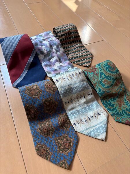 【美品】メンズ柄ネクタイDIOR Pierre balmain alvaniro