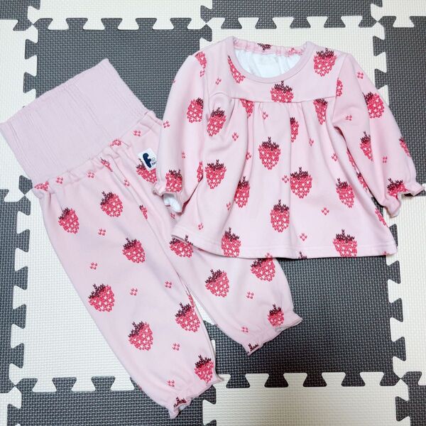 ベビー服☆可愛いいちごちゃんパジャマ 長袖&ズボン ピンク80サイズ 上下セット パジャマ キッズ ルームウェア