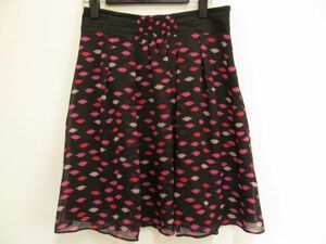 (34968)ELLE L skirt lip pattern black 38 USED