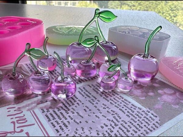 シリコンモールド さくらんぼ チェリー ぷっくり デコレーション レジン 立体型 可愛い