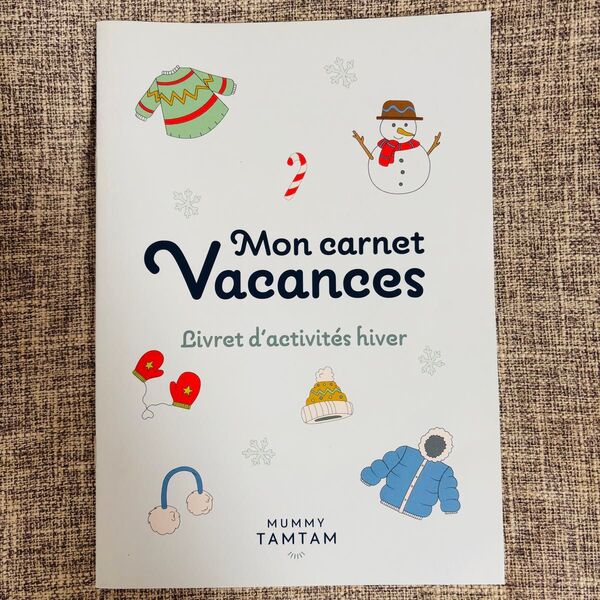 英語、フランス語 子供用のアクティビティブック