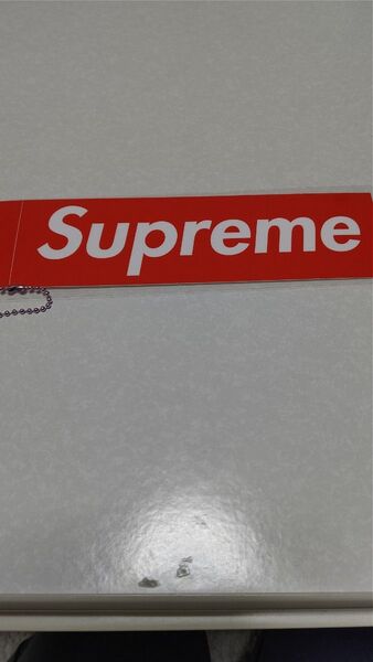 ラミネート☆Supreme ステッカー シュプリーム・キーホルダー