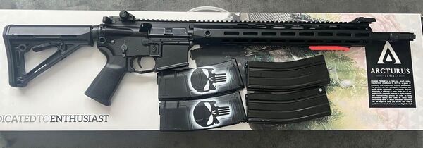アークタウラス SR16