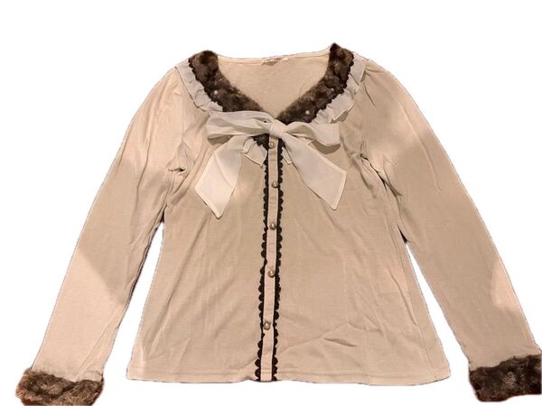 アクシーズファム axesfemme ビジューファー付きリボン フリルカットソー 長袖 M