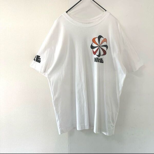 NIKE 風車 Tシャツ
