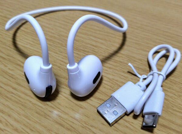 ☆ワイヤレスイヤホン ☆ホワイト☆ 充電ケーブル☆取扱説明書☆未使用に近い☆