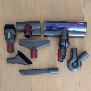 ダイソンサイクロン V10付属品&クリーナーヘッド