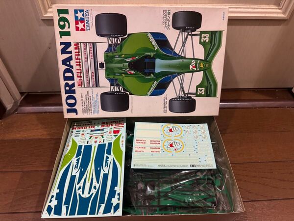 タミヤ 1/20 プラモデル ジョーダン 191