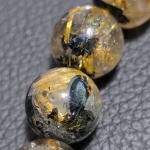 12㎜ 太陽放射タイチンルチルブレスレット 天然石