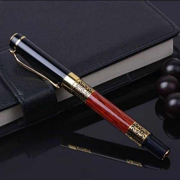 新品未使用 メタルボールペン ローラーボール 筆記用具 ペン 文房具