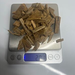 沈香木 20