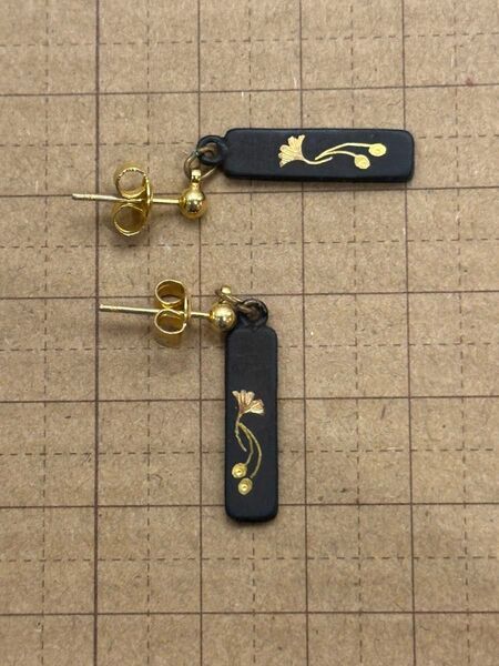 伝統工芸 象嵌 イチョウ/すずらん デザインピアス,