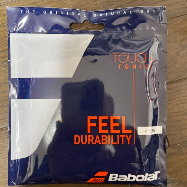 最安値 硬式テニスガット 新品 タッチトニック Babolat Touch Tonic 色: ナチュラル 12m 1.35