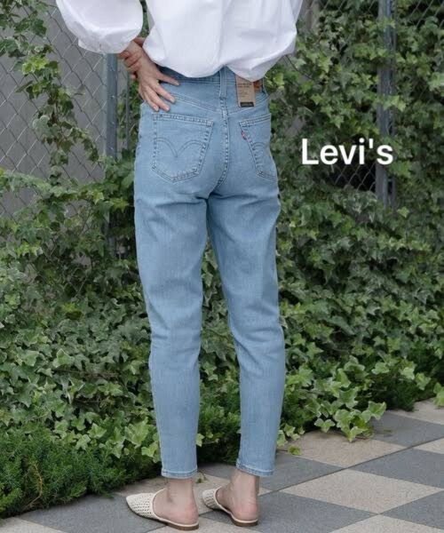 Levi's リーバイス HIGH WAISTED MOM JEAN