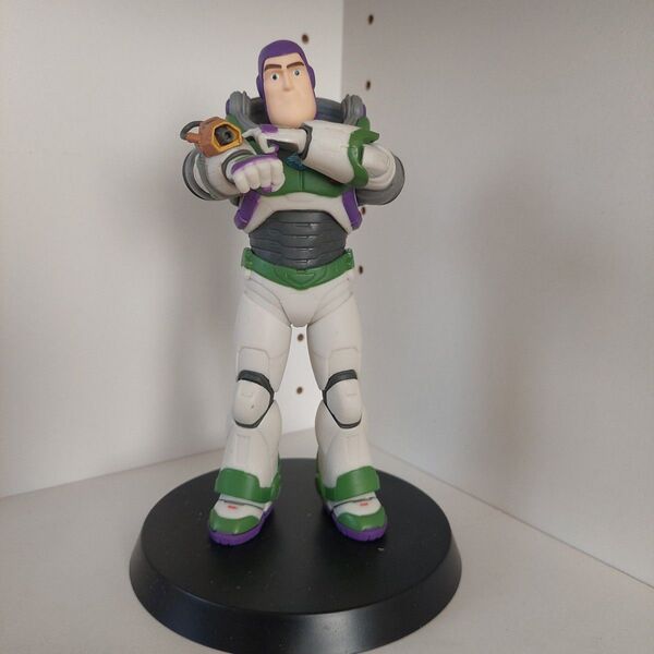 Buzzlightyear バスライトイヤー スーパープレミアム フィギュア