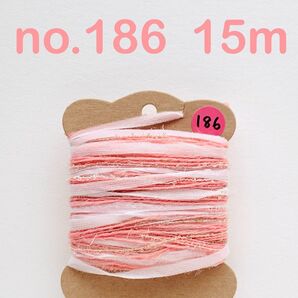 no.186 引き揃え糸 15m やや細め コーラルピンク スラリットテープ ゴールド ラメ