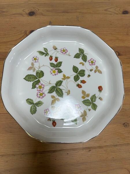 ウェッジウッド ワイルドストロベリー オクタゴナル ディッシュ L