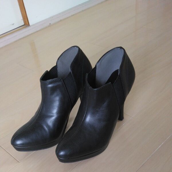 靴 ショートブーツ パンプス 黒