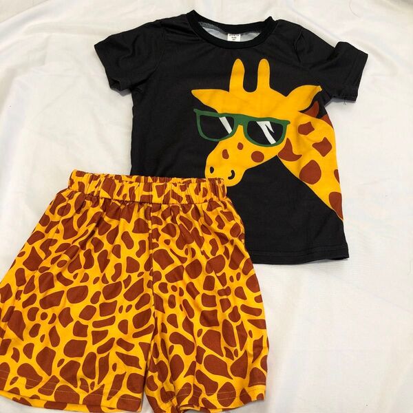 セットアップ 上下 セット まとめ キリン きりん 動物 半袖 ハーフパンツ tシャツ 派手 個性的 ブラック 黒 春 夏 秋