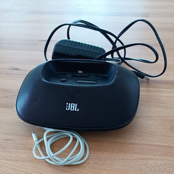 JBL ONBEAT MICRO ポータブルスピーカー ブラック iPhone ケーブル付き