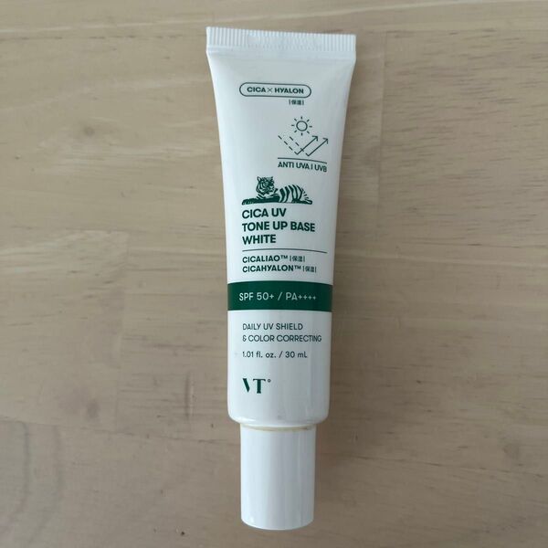 VT CICA UV TONE UP BASE WHITE SPF50+ PA++++ シカトーンアップベース 30ml