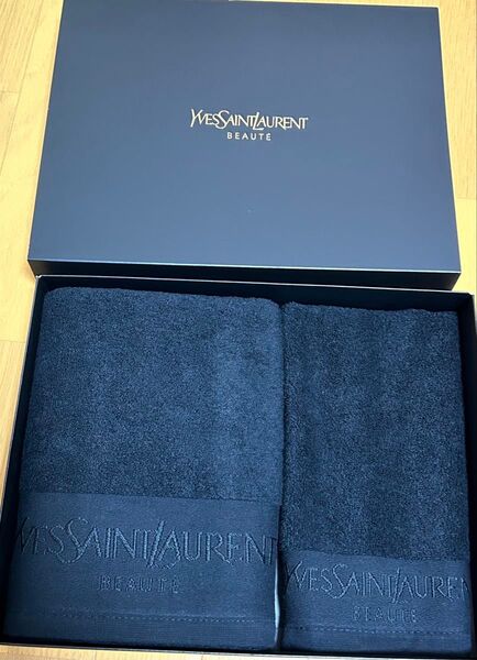 【本日中発送】新品未使用 YSL イヴサンローラン ノエルギフト ブラック 黒 フェイスタオル ボディタオルイブサンローラン
