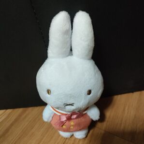 タイトーくじミッフィーD賞 マスコットバッジ お星さまのセーラー服 オレンジ ぬいぐるみ 未使用 キーホルダー