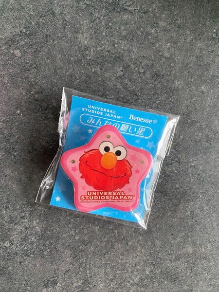 USJ エルモ みんなの願い星 バッジ