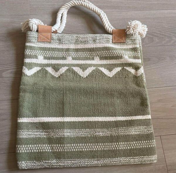 Lilas Campbell トートバッグ カーキ クラッチバッグ