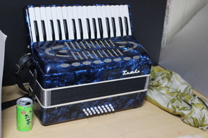 #.-549 accordion sound out OK mainte necessary super-discount!! used dragonfly No.241 made in Japan blue cloth made with cover STEEL REEDS No.241 TOMBO *