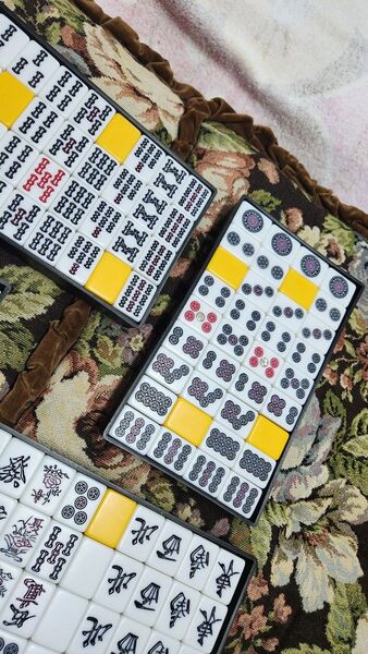 特大 Lサイズ 麻雀牌 一式 マージャンパイ 点数棒 赤牌入り まーじゃんぱい 牌 点棒 麻雀一式セット 特大 ジャンボ Lサイズ