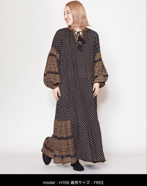 ハクアワンピース BLACK