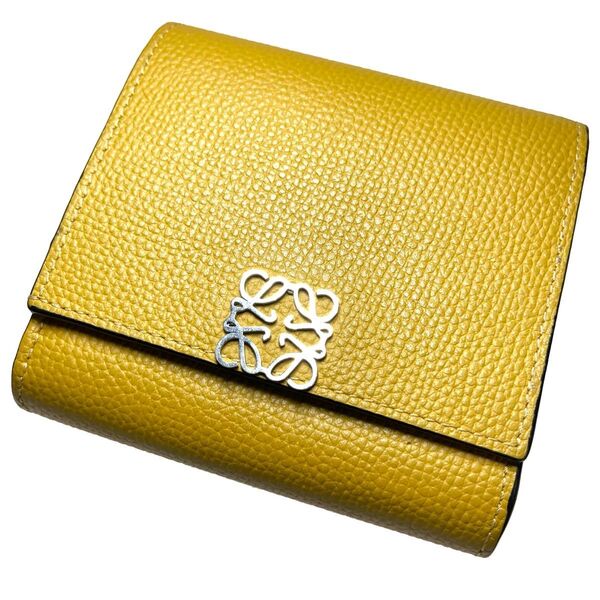 極美品 LOEWE アナグラム 二つ折り財布 a699