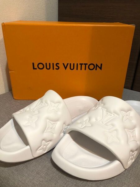 LOUIS VUITTON サンダル