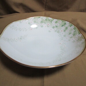 #NORITAKE「ノリタケ(乃りたけ)★金彩淡いグリーンに白い花柄の盛鉢」~箱なし