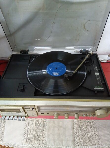 日本コロムビア製レコードプレイヤーSR-K53Fジャンク品