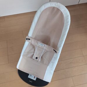 【箱と説明書、保証書あります】BABYBJRN バウンサー これからの季節使いやすいメッシュタイプ