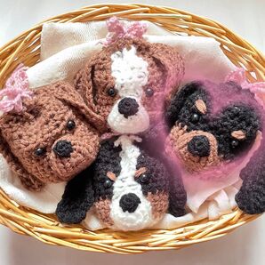 編み物 ハンドメイド品 手編みの犬巾着ポーチ キャバリア ブラックタン